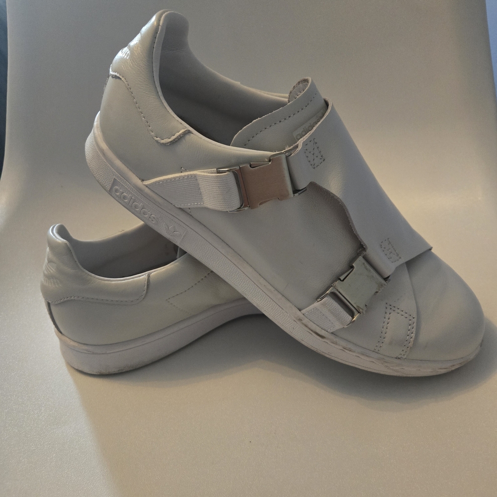 Adidas Stan Smith Cloud White Sneakers with Metallic Accents